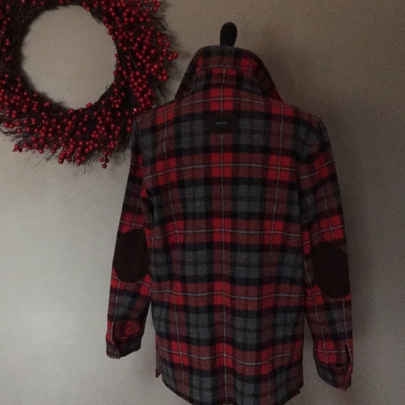 Wool Jacket plaid pattern with pockets. - Picture 2 of 3